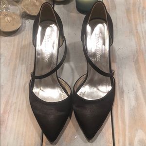 Elegant Park Black cross strap high heels